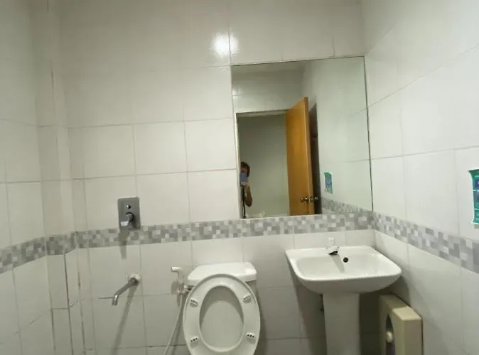 Oyo 878 Dg Budget Naia Manila
