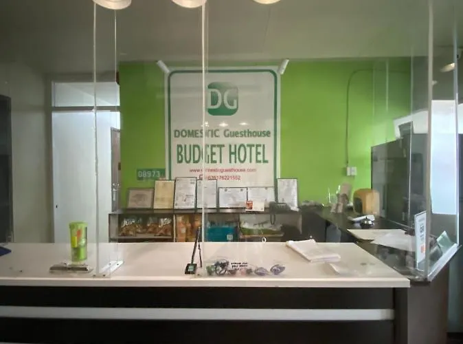 Oyo 878 Dg Budget Naia Hotel